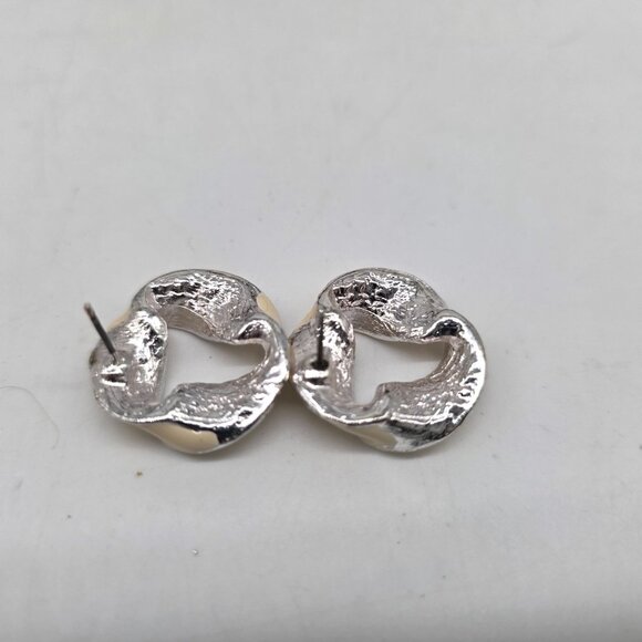 Celtic Knot Earrings Post Enamel Bold 80s Geometric Irish Jewelry Gift - Picture 6 of 6